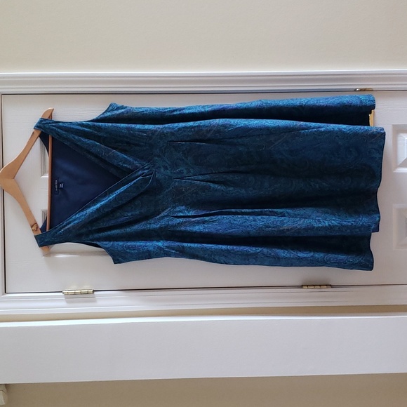 Beautiful Blue/Green Paisley V-Neck Empire Waist Fit & Flare Lands End Dress 18W - Picture 1 of 8